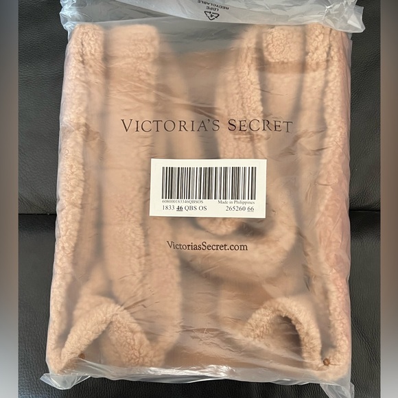 Victoria’s Secret Tan Sherpa Tote Bag - Picture 7 of 8